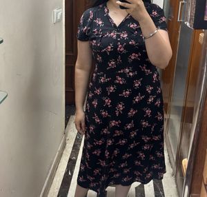 Chic Black Floral Midi Dress