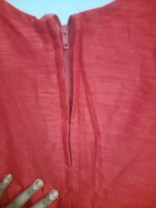 Shaining Red  Gown Whitout Sleev