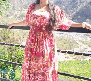 pinteresty Floral Maxi Dress