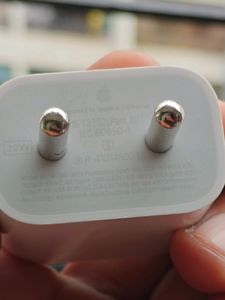 20w Apple iPhone 12 Pro (Non Working Charger)
