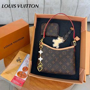 Louis Vuitton Slingbags