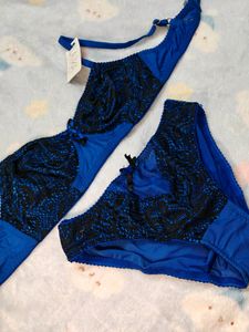 Combo Of Bikini Set & Bra👙