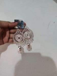 Assorted Fashion Jewelry &amp; Hair Clips Set