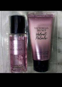 Victoria's Secret Velvet Petals Set