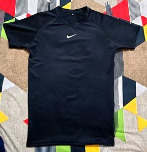 Nike Dri-Fit T-Shirt