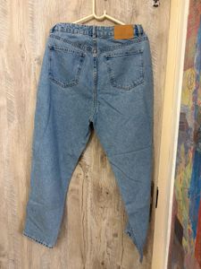 Light Wash Denim Jeans