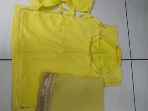 Yellow kurti kanchli odni rajputi