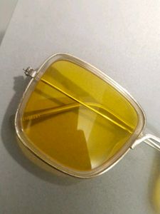 Trendy Yellow Square Sunglasses
