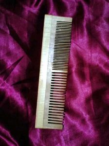 Nat Habit Neem Wood Hair Comb