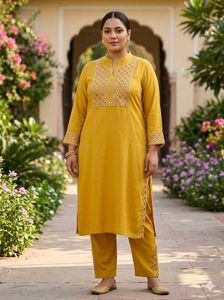 Elegant Yellow Kurta with Embellishments xxl