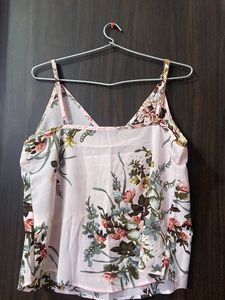 Shein Top With Floral Print Size m