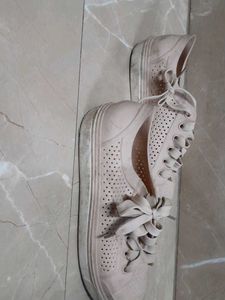 light pink colored shoes for women