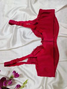 🇳🇿💫🎀Lace Trimmed Red Bra