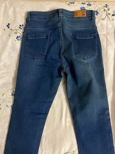 Slim Fit Blue Jeans Size 28 Women