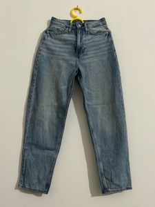 H&M Light Wash Mom Jeans
