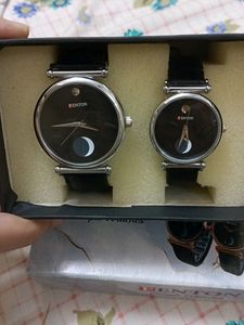 Designer Trending Half Moon Style Couple Watch