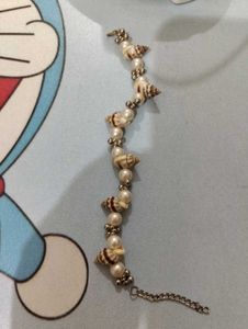 Shell &amp; Pearl Bracelet