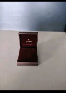Tanishq ear ring Box - Elegant &amp; Protective