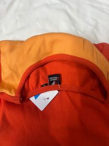 Color Block Cut-Out Crop Top