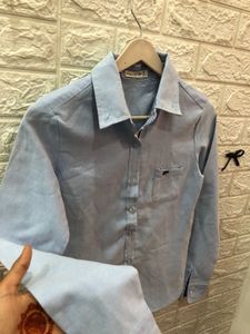 Stylish Light Blue Button-Up Shirt☁️🕶️