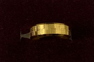 Unisex Elegant Gold Toned Textured Band Ring