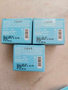DOT &amp; KEY Skincare Set