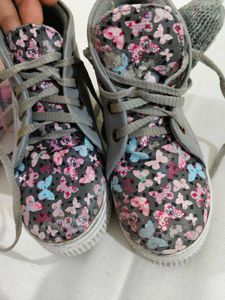 Cute Floral &amp; Butterfly Sneakers