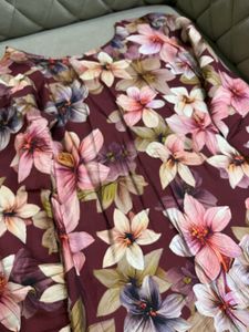🌸 Beautiful Maroon Floral Kurti Women’s Outfit