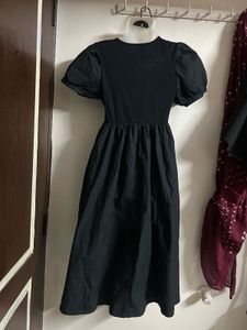 Chic Black Puff Sleeve Dress