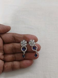 Elegant Blue &amp; White Stone Earrings