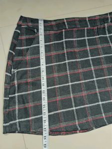 Black Checked Pockets Mini Skirt Size 34