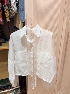 Chic White Crop Shirt