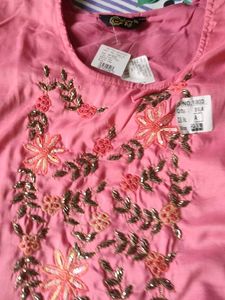 Beautiful Pink Embroidered Kurti set