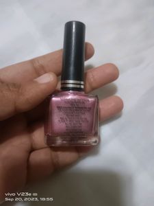 It's A Very Pretty Mirror Nail Pain By Nykaa  !it's A Shade Of Pink
