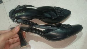 JIM BLACK HEELS