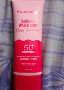Aqualogica Radiance Water Light Sunscreen SPF 50