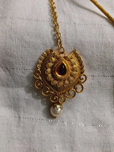 Elegant Gold-Plated Jewelry Set
