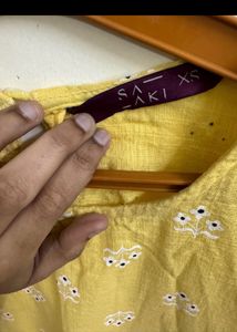 SAAKI cotton Kurta-pant Set.