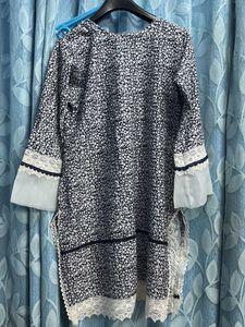 blue Floral Pakistani style Kurta with Lace Detail