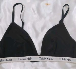 Calvin Klein Bra seez M panty set