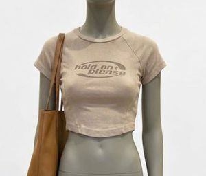 Crop T-Shirt "hold on please"