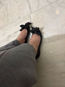 Ginger Black Bow Embellished Flats