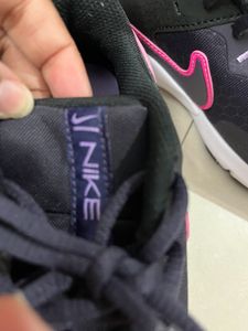 Nike Legend Essential Training Shoe