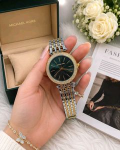 GUESS Women's  Watch rakhi offer