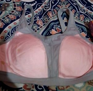 Comfortable Sports Bra 32_34