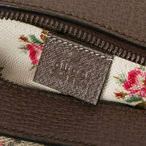 GUCCI* *NEO VINTAGE GG SUPREME MESSENGER BAG*