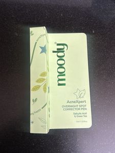 Moody AcneXpert Overnight Spot Corrector Pen