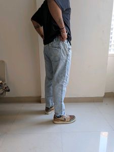 Men's Light Wash Jeans
