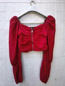 New with tag Chic Red Ruched Cropped Top