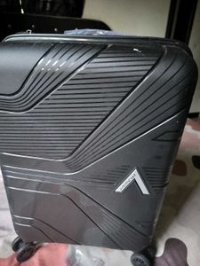 Brand New Aristocrat Textured Hard-shell Suitcase